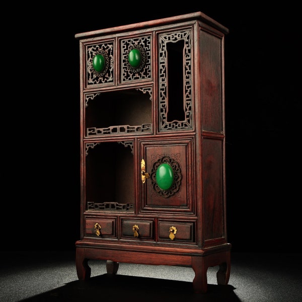 China's pure hand-carved mahogany inlaid gem cabinet ornaments can be collected and used