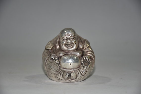 China Decorated Old Handwork Visual Arts Tibet Silver Carved Buddha Statue 