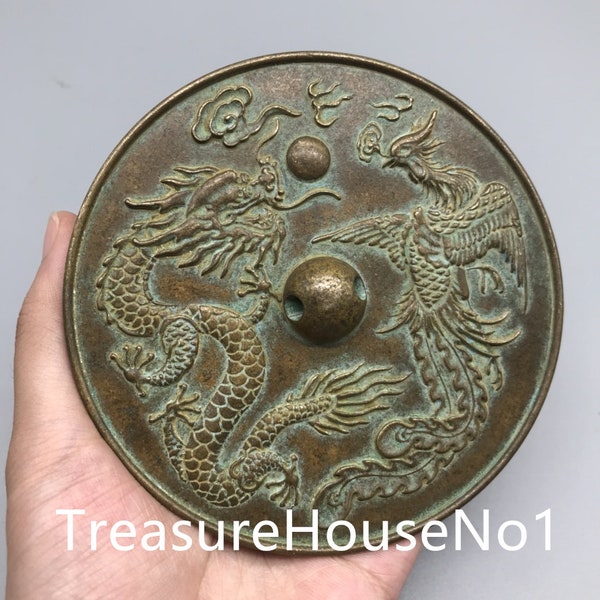 Un ensemble de miroirs chinois en cuivre pur antique avec des motifs exquis de dragon et de phénix sculptés à la main vaut la peine d’être collectionné