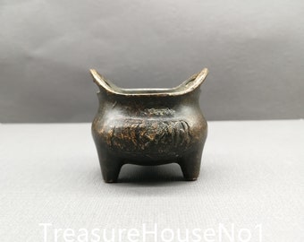 Chinese antique pure copper incense burner statues are hand carved and exquisite patterns are worth collecting