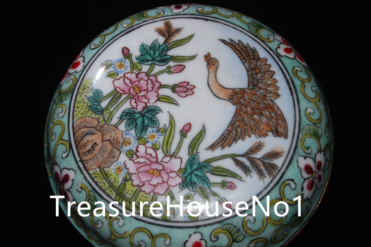 Ancient Chinese pure copper Cloisonne Rouge box statue is made by hand