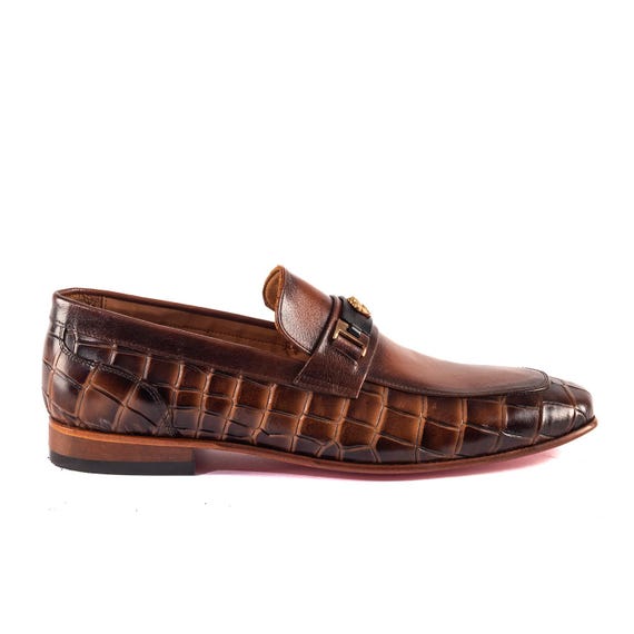 Luxury Brown Crocodile Texture Loafers | Gold Accent Buckle  display picture 1