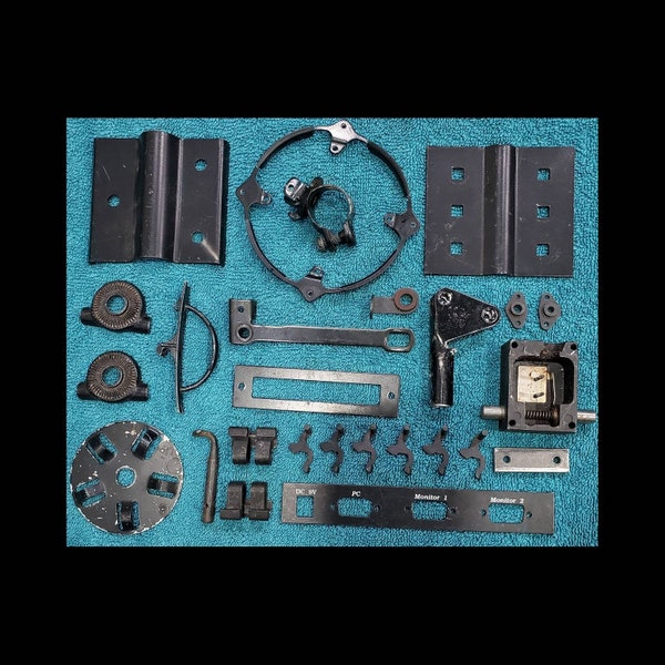 Mixed Lot of 26+ Random Metal Parts, Craft Supplies, Robot Parts, Electronic Parts, Junk Pieces, Metal Scrap. Assemblage Materials