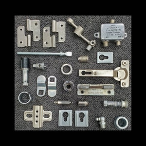 Mixed Lot of 25+ Random Metal Parts, Craft Supplies, Robot Parts, Electronic Parts, Junk Pieces, Metal Scrap. Assemblage Materials