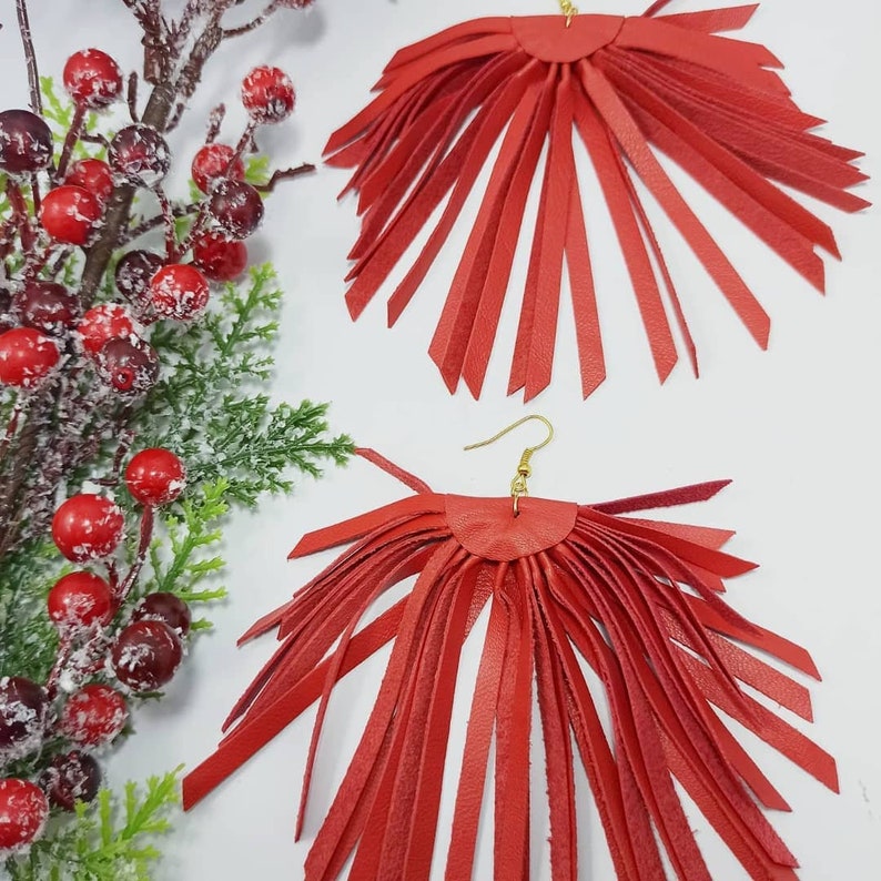 Lightweight Jewelry Extra Long Large Dangle/&Drop Red Tassel Real Leather Earring Valentines Heart Gift Darling Genuine Accessories