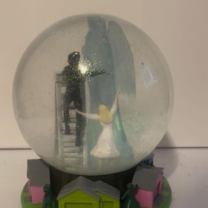 Edward Scissorhands Snow Globe - Etsy