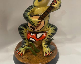 Frog banjo model
