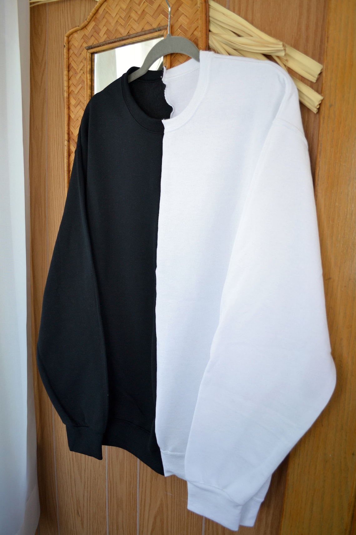 Schwarz-Weiß Split Sweatshirt Halb und Halb Sweatshirt | Etsy