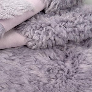 Genuine Lilac Sheepskin Tigrado Natural Hide Sheepskin For Gilet Waistcoat Hat Decorative Throw Gift for Baby Girl Pet Armrest Throw