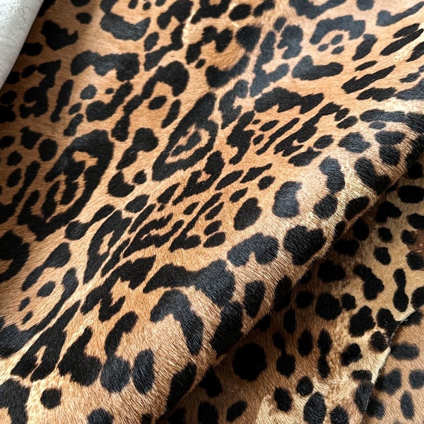 Genuine Luxury Leopard Print Calf Leather Hair on Hide Animal Print Rug Throw Leather for Footwear Fashion Upholstery Accessories