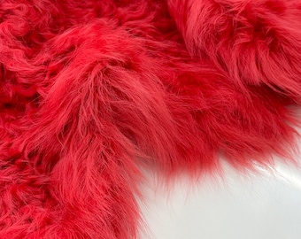 Genuine Sheepskin Coral Pink Red Seat Pad Throw Curly Sheepskin Mat Pram Liner Clothing Gilet Costume Shearling Hide Sheepwool