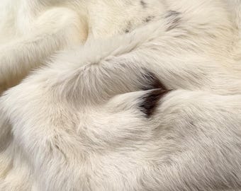 Natural Sheepskin Hide for Crafts, Small Hair-On Lambskin for Sewing, Teddy Making & Repairs