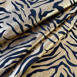 Metallic Gold Zebra Print Stretch Lammleder Full Skin für Kostüme, Jacken Accessoires