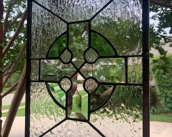 Celtic Cross in Clear Corsica Glass 11 3/4” x 9”