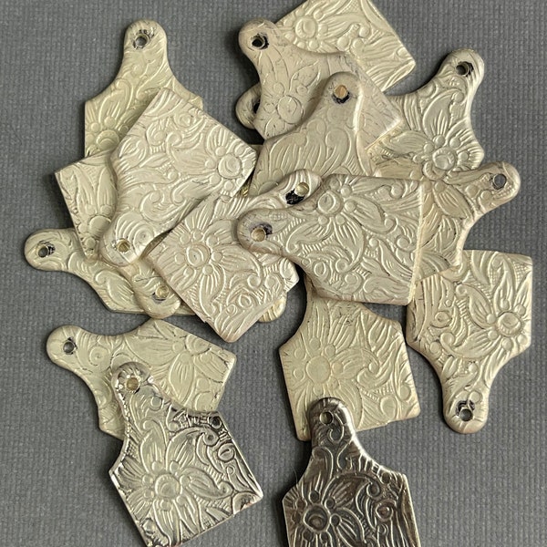 Venta al por mayor, 12 piezas de flor de ganado, diminutas piezas en blanco de 3/4 x 1/2" para joyería, estampados, etiquetas para mascotas, etiquetas de vaca de plata esterlina, etiquetas de ganado de metal