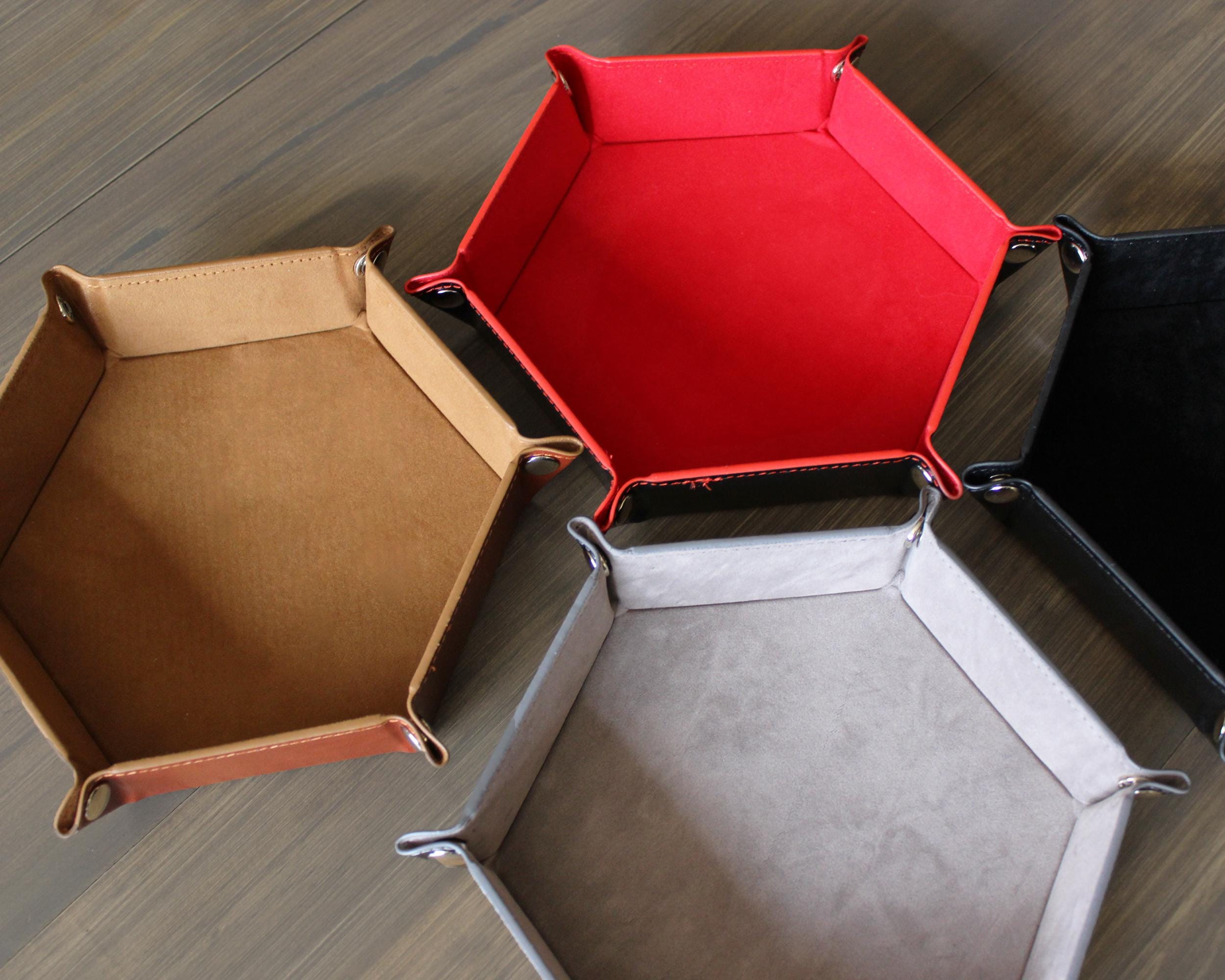 Plateau U00e0 Du00e9s Hexagonal Pliable En Cuir Et Velours Pour Jeux De Table
