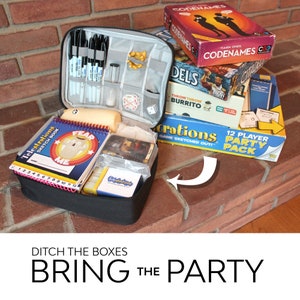 Partyspiel Reisetasche | Brettspiel Geek Geschenk