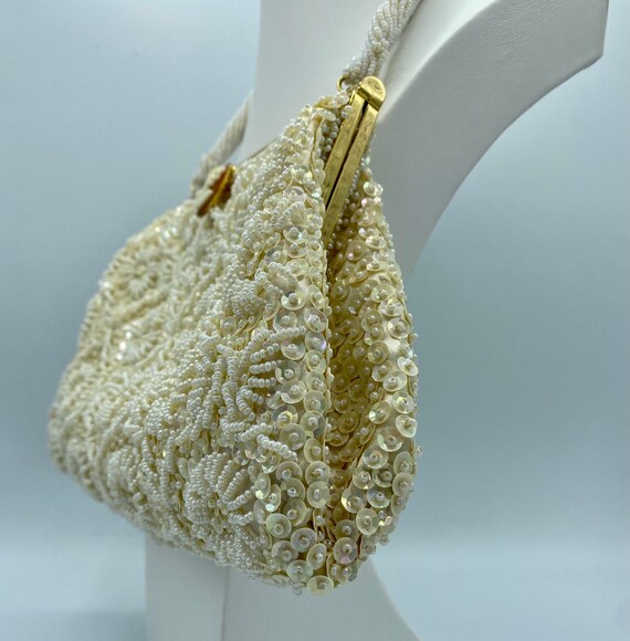 Vintage Beaded and Sequined Cameo Clasp Handbag- … - image 5