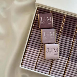 50 Chocolate Favors, Wedding Favors For Guests, Engagement Chocolate, Wedding Favors, Customized Chocolate, Wedding Chocolate