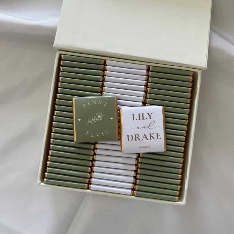 50 Chocolate Favors, Wedding Favors For Guests, Engagement Chocolate, Wedding Favors, Customized Chocolate, Wedding Chocolate