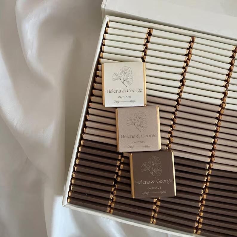 50 Chocolate Favors, Wedding Favors For Guests, Engagement Chocolate, Wedding Favors, Customized Chocolate, Wedding Chocolate