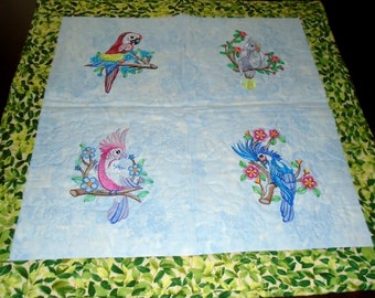 Bieżnik Flowery Parrot 22-calowy, ozdoba na stół, dekoracja ścienna, prezent, haftowany pikowany