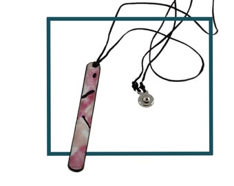 Collar con colgante de rosa blanca y negra para mujer