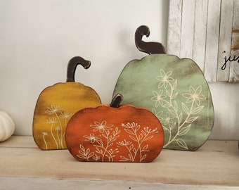 Rustic Wooden Pumpkin Decoration - Fall Decoration - Autumn - Country Decor - Wood Pumpkins - Grungy Pumpkins - Home Decor - Wildflowers