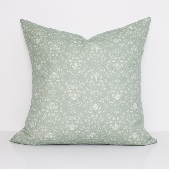 Meadow Pillow Cover in Mint