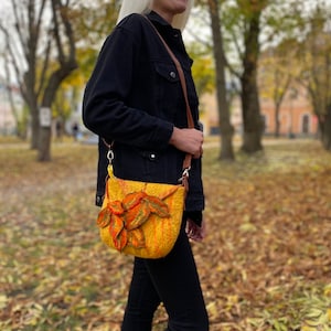 Felt bag Aesthetic tote bag crossbody purse Felt bag orange bag Felted bag one strap bag crossbody bag