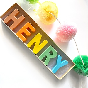 Crayones con nombre personalizado: regalo de cumpleaños para niños