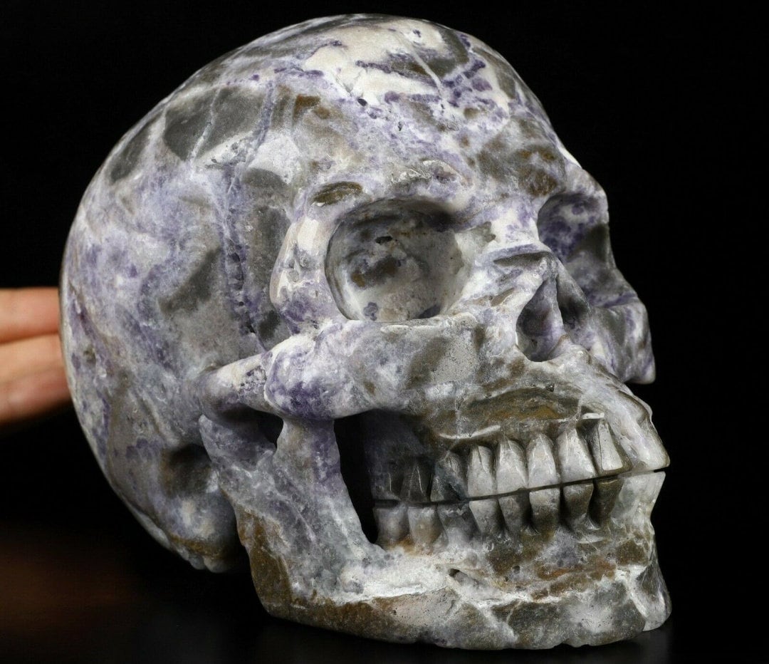 Fluorite Large Crystal Skull Geode Hand Carved, Super Realistic, Reiki Metaphysical healing, Skull decorative, Crystal Decor, Skull carving
