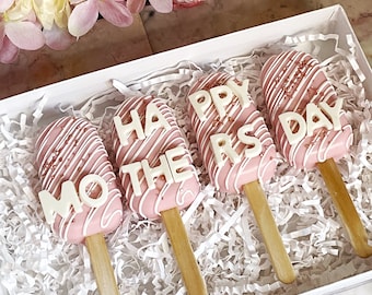 Mother’s Day Customizable Cakesicle (cakepop) set. Set of 4. Can be personalized for any mom, grandmother, aunt, sister.