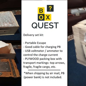 Puede incluir: Una caja de madera con las palabras "B?OX QUEST" impresas en la parte delantera. La caja est&aacute; etiquetada como "Fragile" y tiene un asa en la parte superior. La caja forma parte de un conjunto de entrega que incluye un juego de escape port&aacute;til, un cable de carga, un volt&iacute;metro/amper&iacute;metro y una caja de embalaje de madera contrachapada.