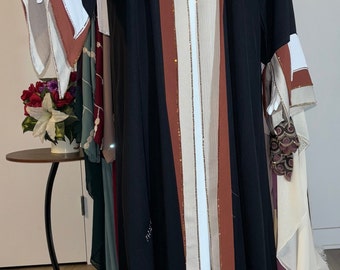 Zwarte abaya met strassteentjes