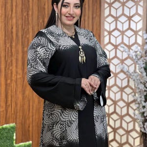 Stylish Open  black Abaya|Women’s Abaya/Black Abaya/Abaya for Eid/Ramadan Abaya/Wedding Abaya