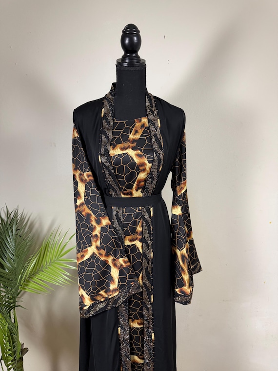 Black Abaya with Gold Geometric Print Black Abaya with Gold Geometric Print