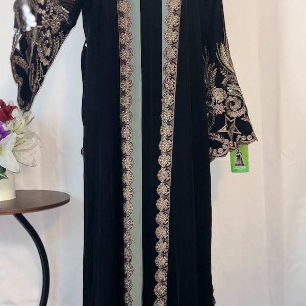 Abaya ouverte, abaya de Dubaï, abaya élégante, ensemble abaya de luxe, abaya du ramadan, abaya zippée ouverte