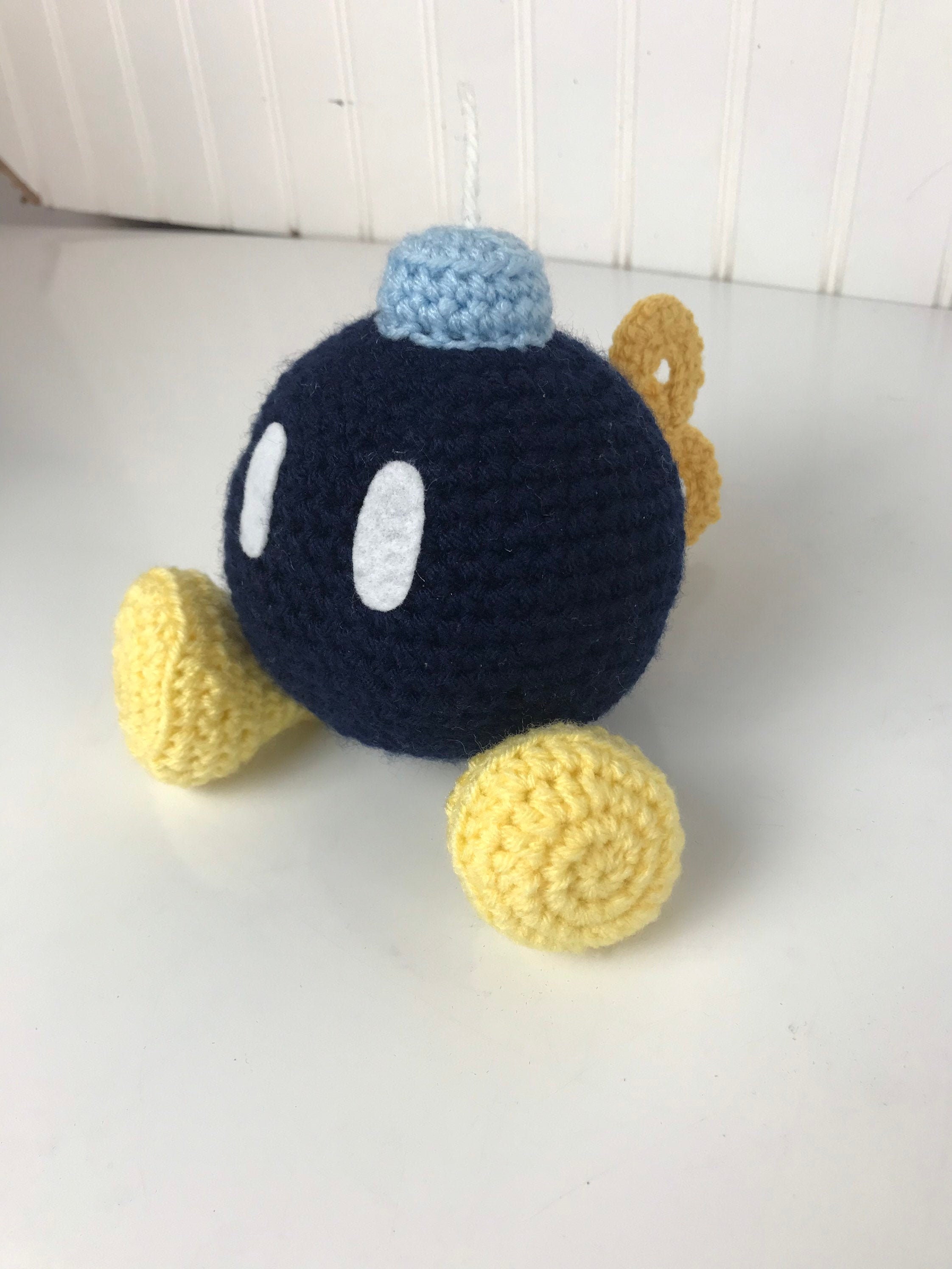 M.W.O.B.H.M MWOBHM bob pattern アロハシャツ space bug エムダブリュオービーエイチエム bobmarly ボブマーリー ラスタ FREE Bobomb Super Mario Amigurumi: Crochet pattern | Ribblr
