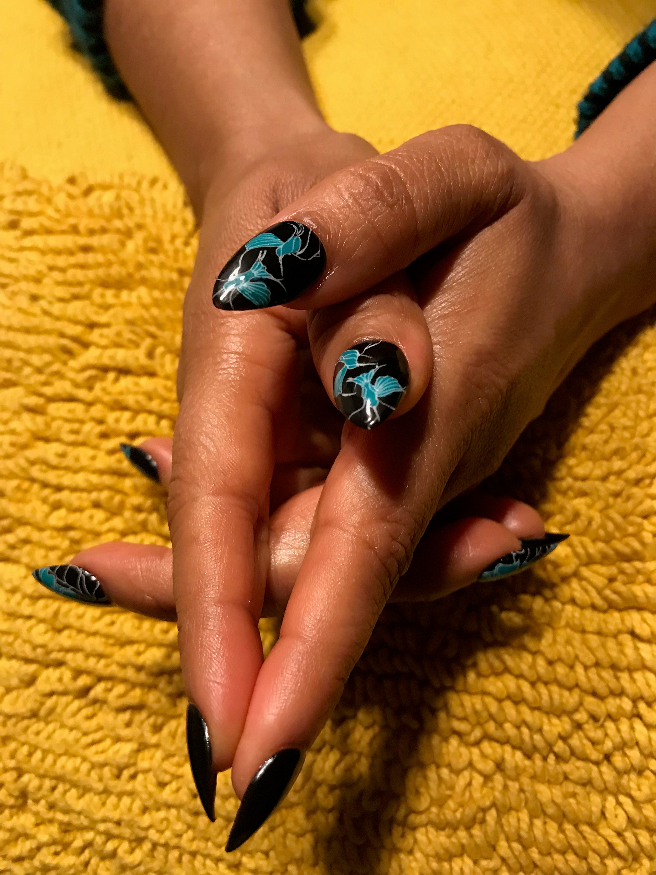 Calla Lilies Birds and Dragonflies / Fake Nails/ Etsy