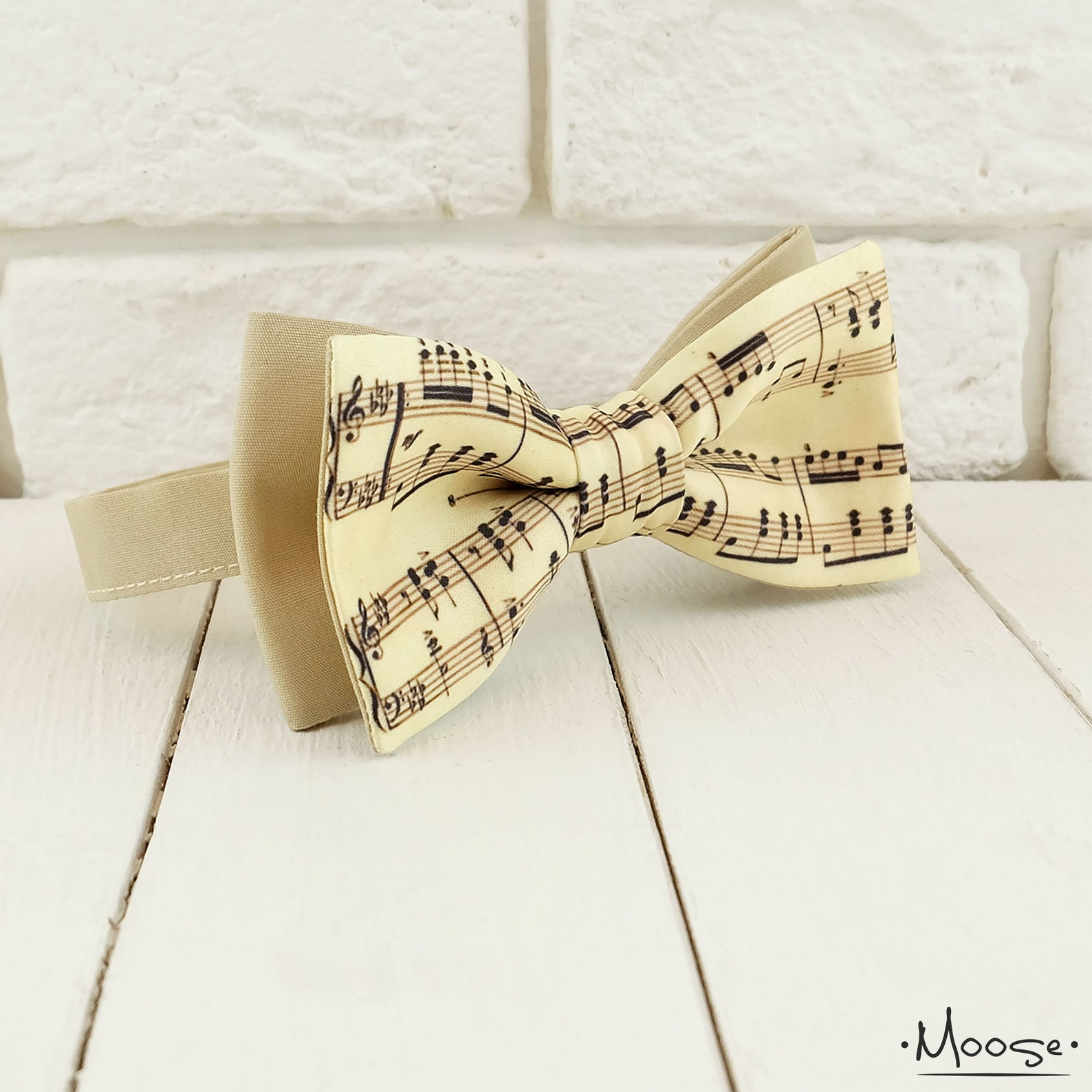 Music bow tie. Bowtie with notes. Retro pattern. Beige | Etsy