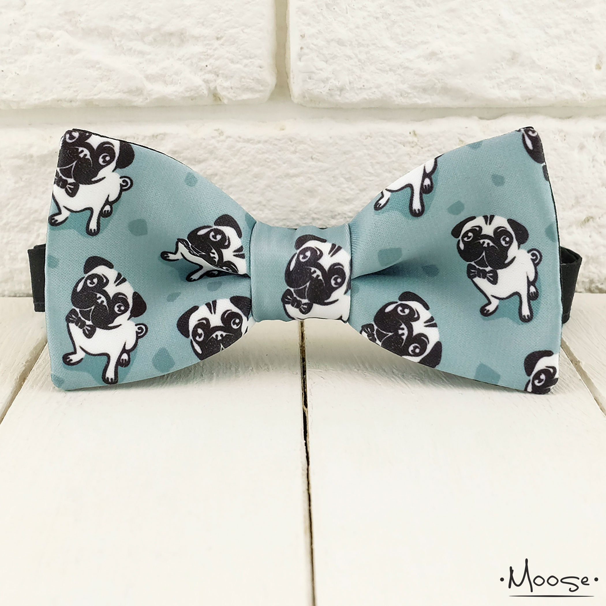 Pug bow tie. Dogs bowtie. Pugs pattern. Gift idea for men. Dog Etsy