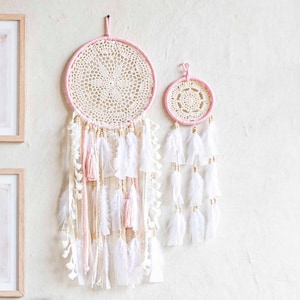 Pink Wall Decor Nursery Wall Hanging Dreamcatcher kids Bedroom Decor Girls Bedroom Nursery Accessories Boho Feathers Dreamcatcher Baby Gift