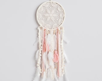 Neutral Boho Dreamcatcher Wall Hanging Handmade Nursery Decor Playroom Wall Art Kids Room Decoration Baby Shower Gift Rose Gold Green