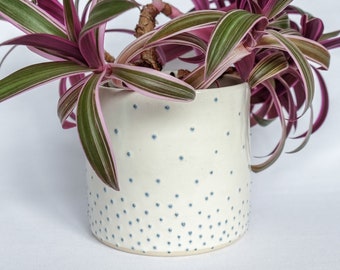 Planter in white glaze // White plant pot // Wheel thrown stoneware // Handmade ceramics