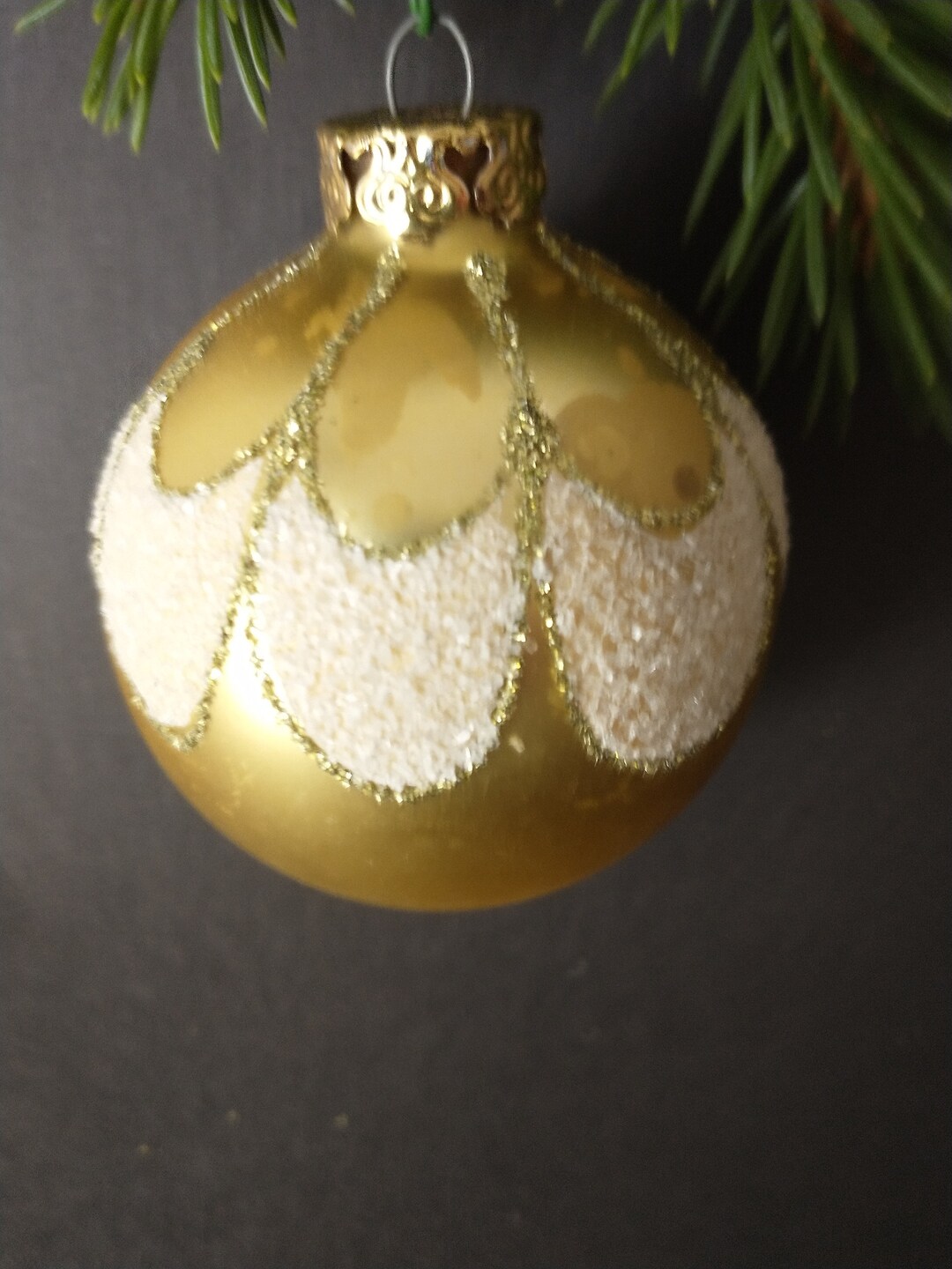 12 mm Christmas Ornament Caps from Germany ~ Set of 10 ~ Gold