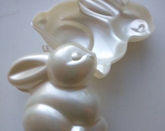 BUNNY  CANDY  BOX, white, made in Grermany