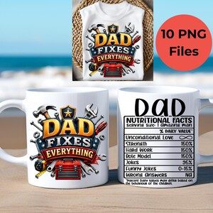 Può includere: Due tazze in ceramica bianca con disegni grafici. Una tazza mostra una cassetta degli attrezzi rossa, vari strumenti e il testo DAD FIXES EVERYTHING. L'altra tazza presenta un'etichetta con i valori nutrizionali, il titolo DAD e un elenco.