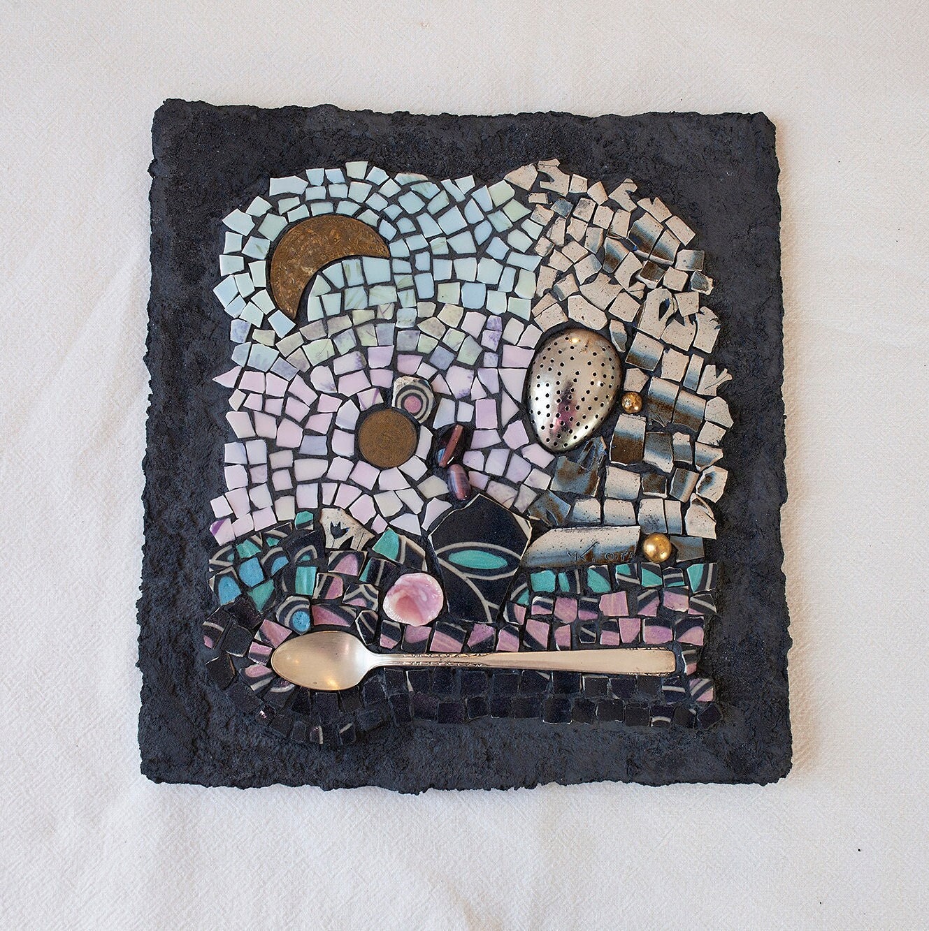 肉筆　mixed media　【抽象画】 Mixed Media Mosaic Wall Art: Vintage Silver Spoon, Abstract