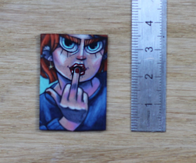WOMEN pin/'s